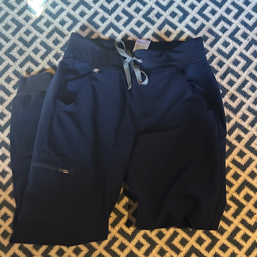 Figs Women's Navy Blue Zamora joggers. Excellent condition!